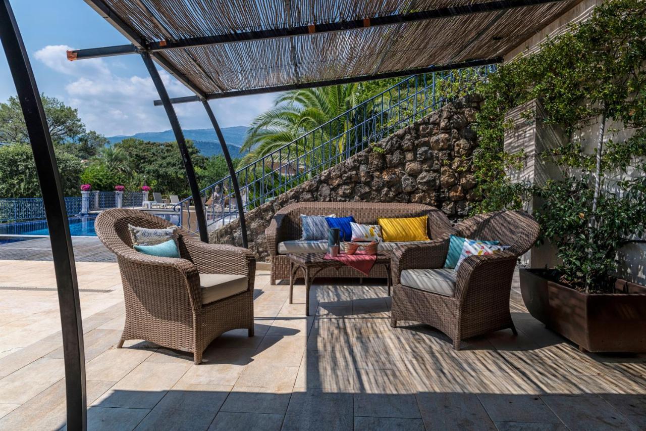 Bed and Breakfast Terre De Reve Ле-Руре Экстерьер фото